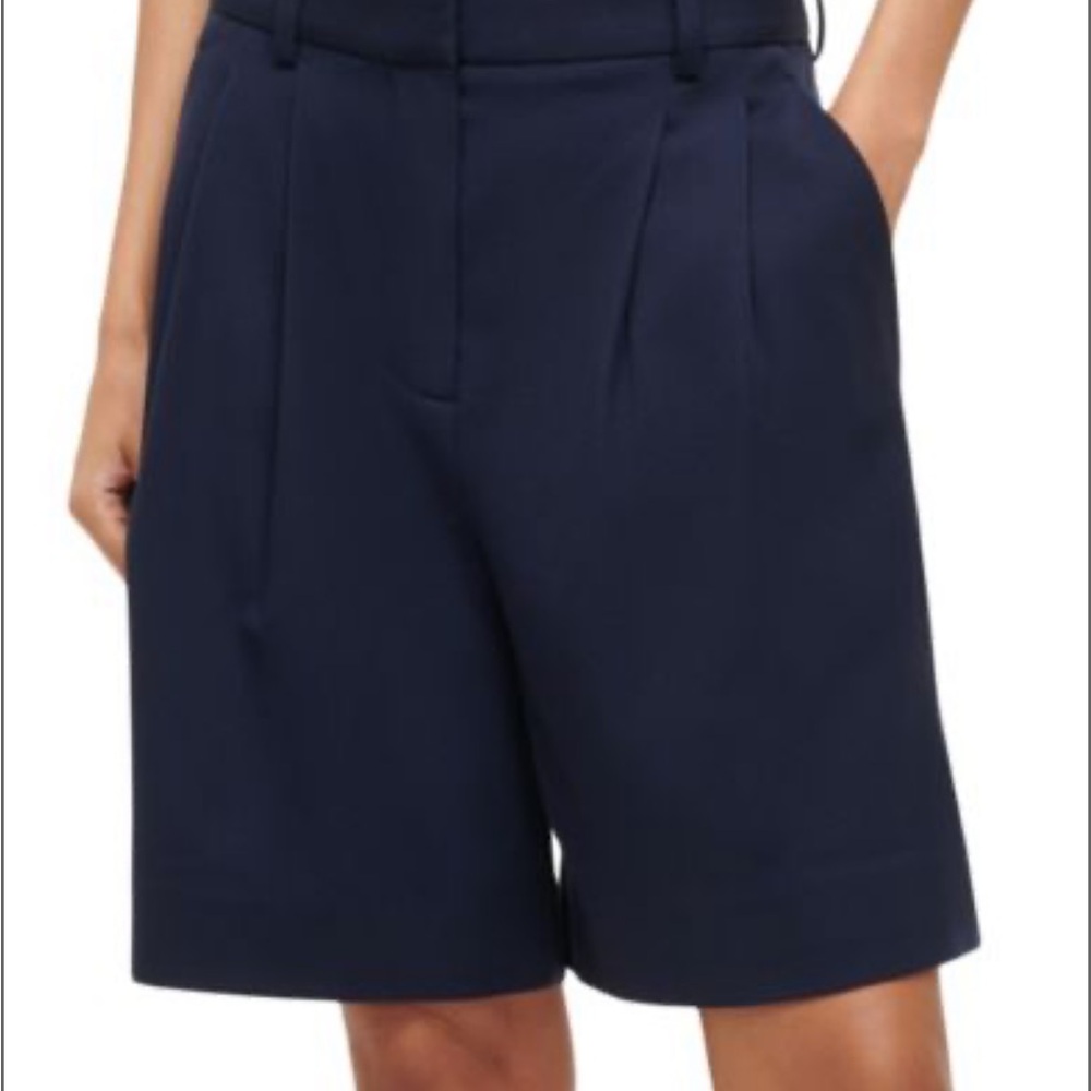 NEW WITH TAG Staud Women's Navy Shorts Luisa Long Pleated Shorts size 2
